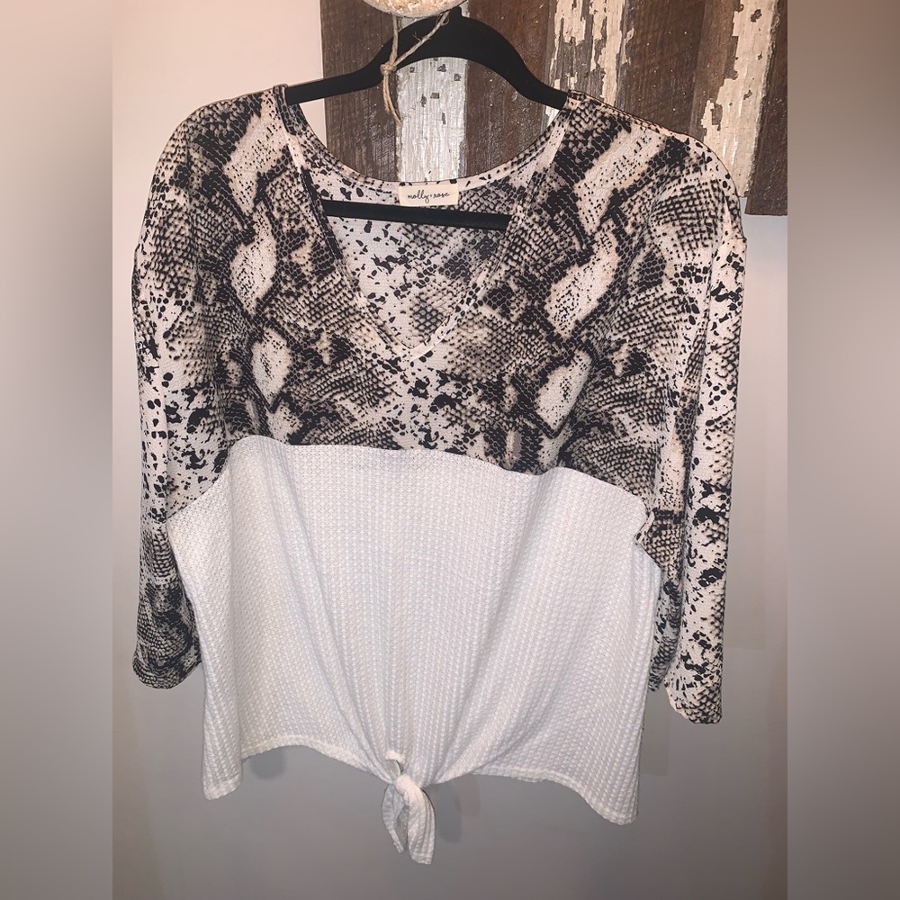 Women’s Snake Print Top